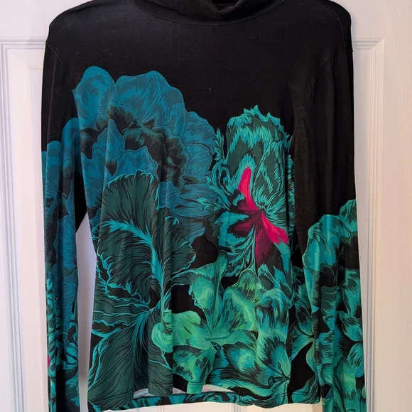 Floral Black and Green Women's Top - Picture 2 of 2